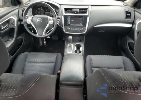 2016 Nissan Altima 2.5 z USA, uszkodzony, nr VIN 1N4AL3AP3GN365008